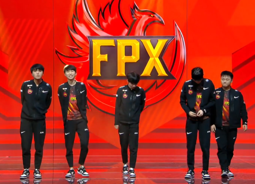 开云-关于詹姆斯在FPX比赛中反败为胜，比赛规则变更引发热议！的信息-开云