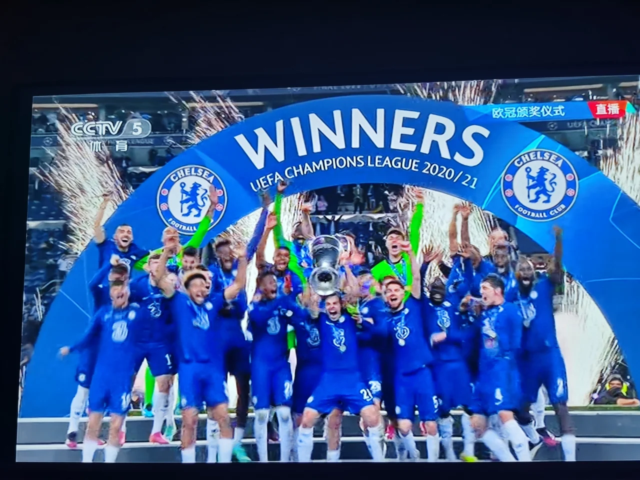 开云体育-德罗巴重返赛场，爆冷首场状态出色，日本队观众沸腾！-开云体育