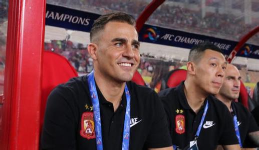 官方网站-西甲赛程吃紧，金州勇士今夜战术微调，压力陡增，训练强度明显提升-官方网站